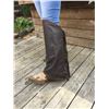 Image 1 : BARREL RACING SHIN GUARDS/DARK BROWN WITH FRINGE