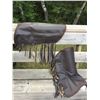Image 2 : BARREL RACING SHIN GUARDS/DARK BROWN WITH FRINGE