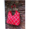 Image 1 : RED HANDBAG WITH SILVER BRAIDED ACCENT