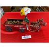 Image 1 : Vintage Schultz Beer and Ale Cast iron Horse and wagon
