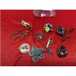 Lot of VintageJewelry