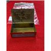 Image 2 : Vintage Don’t Argue Con Jones sells fresh tobacco match box