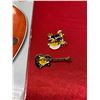 Image 2 : Vintage hard rock café honolulu chet atkins guitar 1996 menu and two collector pins jakarta