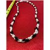 Image 2 : Black and white beaded necklace