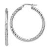 Image 1 : 14k White Gold Diamond-cut Round Hoop Earrings - 30 mm