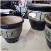Image 2 : 3 CERAMIC PLANTER POTS