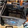 Image 2 : 3 WESTWARD COLLASPIBLE CARGO CRATES