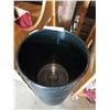 Image 3 : 50 PLASTIC PLANTER POTS