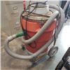 Image 3 : ORANGE SHOP VAC