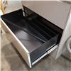 Image 3 : 3 DRAWER METAL FILING CABINET