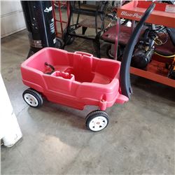 RED STEP 2 WAGON