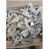 Image 2 : BOX OF GRIDWALL HOOKS