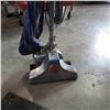 Image 2 : ROYAL COMMERCIAL VINTAGE VACUUM