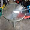 Image 3 : ROUND METAL BASE PATIO TABLE