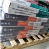 Image 1 : 136 SQUARE FEET OF GOODFELLOW DREAMFLOOR LAMINATE FLOORING