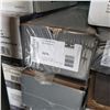 Image 4 : 136 SQUARE FEET OF GOODFELLOW DREAMFLOOR LAMINATE FLOORING