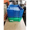 Image 2 : 7 PLASTIC TRAYS