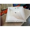 Image 2 : UNDERMOUNT ACRITECH SINK