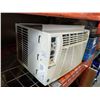 Image 2 : MAYTAG WINDOW AC UNIT