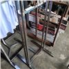 Image 2 : 3 CLOTHING RACKS