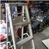 Image 2 : 6FT ALUMINUM A FRAME LADDER