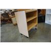 Image 2 : MAPLE ROLLING SHELF