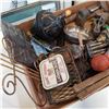 Image 3 : TRAY OF VINTAGE TOOLS AND COLLECTIBLES, PENDULUM