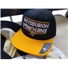 Image 2 : PITTSBURGH PENGUINS STARHANGER AND HAT