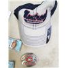 Image 2 : 10 MONTREAL CANADIANS FLASHING PINS, BELT BUCKLE AND NEW ADIDAS SLOUCH CAP