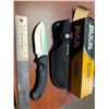 Image 1 : Buck Knives Fixed Hunter Pocket Knife - Model: B392-BK-0