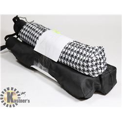 3 PACK OF ADULT SIZE UMBRELLAS