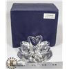 Image 1 : CRYSTAL SWAN DISPLAY