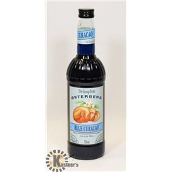 BOTTLE OF BLUE CURACAO SYRUP DRINK FLAVOURING