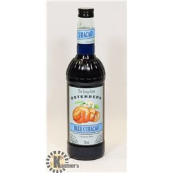 BOTTLE OF BLUE CURACAO SYRUP DRINK FLAVOURING