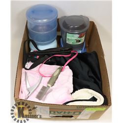 BOX W/SMALL DOG OR CAT ACCESSORIES -
