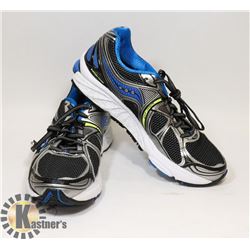 PAIR OF SAUCONY HURRICANE POWER GRID