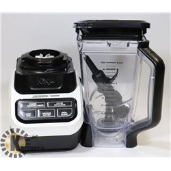 NINJA 1000W BLENDER