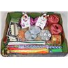 Image 1 : FLAT OF ASSORTED CRAFTING SUPPLIES