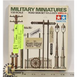 NEW TAMIYA MILITARY MINIATURES ROAD SIGN SET