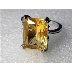 RECTANGULAR CUT CITRINE YELLOW CZ RING IN SILVER