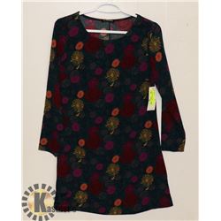 WOMEN DRESS SIZE (M) FLOWER PRINT