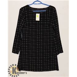 AMERICAN APPAREL DRESS SIZE MEDIUM