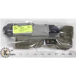 FULTON FLASHLIGHT WITH 2 MILITARY DISTRESS