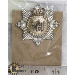 ROYAL CDN REGIMENT CAP BADGE