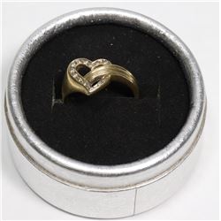 HEART SHAPED GOLD RING WITH DIAMOND CHIPS SIZE 7.5