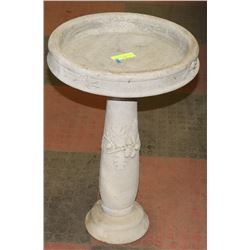 CONCRETE BIRDBATH 16" X 23"