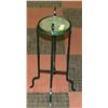 Image 1 : ROUND DECOR TABLE GREEN METAL AND GLASS TOP