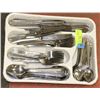 Image 1 : FLATWARE TRAY WITH 80 PIECES OF FLATWARE
