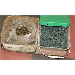 LARGE FLAT WITH NEW TUB OF 1000-PC #8 X