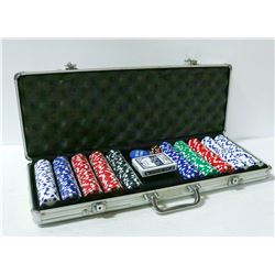 POKER CHIP  SET IN A  METAL CARRYING CASE